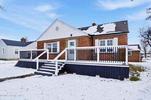 Photo of 1421 Hurd Avenue, Findlay, OH 45840 (MLS # 10002222)