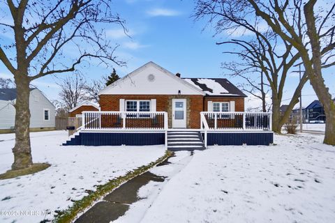 Tiny photo for 1421 Hurd Avenue, Findlay, OH 45840 (MLS # 10002222)