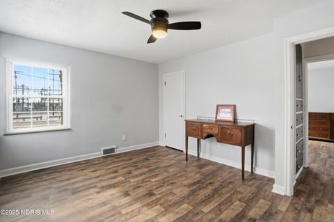 Tiny photo for 1421 Hurd Avenue, Findlay, OH 45840 (MLS # 10002222)