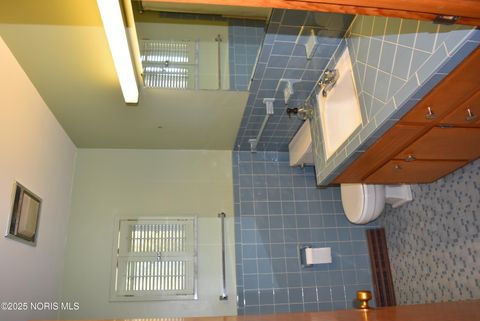 Tiny photo for 8 Arlington Court, Bowling Green, OH 43402 (MLS # 10000718)