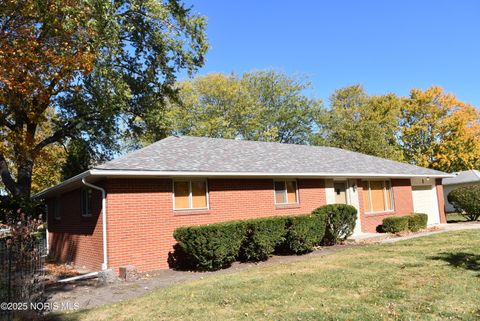 Tiny photo for 8 Arlington Court, Bowling Green, OH 43402 (MLS # 10000718)
