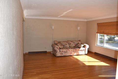 Tiny photo for 8 Arlington Court, Bowling Green, OH 43402 (MLS # 10000718)