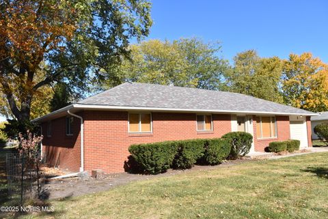 Tiny photo for 8 Arlington Court, Bowling Green, OH 43402 (MLS # 10000718)