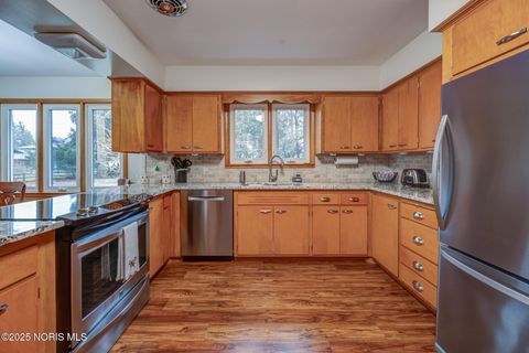 Tiny photo for 4905 Pine Ridge Road, Toledo, OH 43615 (MLS # 10002387)