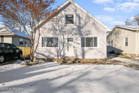 Photo of 3041 123rd Street, Toledo, OH 43611 (MLS # 10002129)