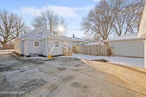 Tiny photo for 3041 123rd Street, Toledo, OH 43611 (MLS # 10002129)