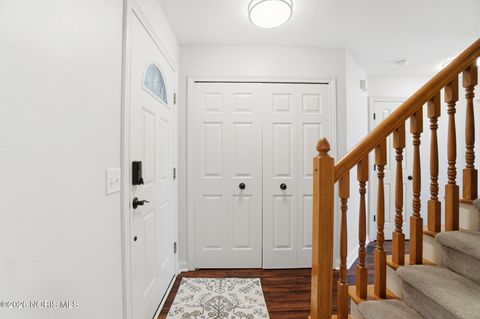 Tiny photo for 1619 Horseshoe Bend Drive, Perrysburg, OH 43551 (MLS # 10003158)