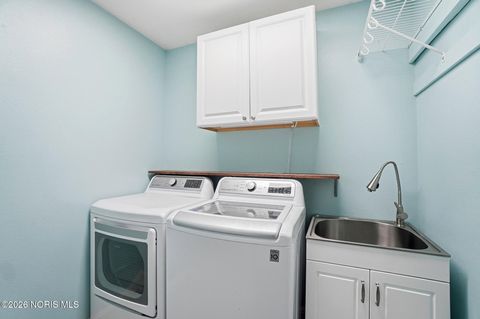 Tiny photo for 1619 Horseshoe Bend Drive, Perrysburg, OH 43551 (MLS # 10003158)