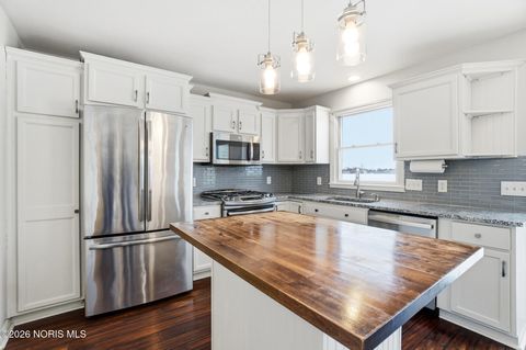 Tiny photo for 1619 Horseshoe Bend Drive, Perrysburg, OH 43551 (MLS # 10003158)