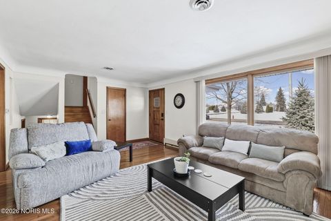 Tiny photo for 701 W Melrose Avenue, Findlay, OH 45840 (MLS # 10004047)