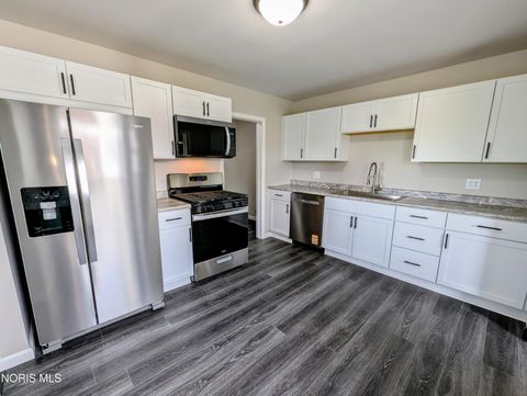 Tiny photo for 404 Park Street, Archbold, OH 43502 (MLS # 10006528)