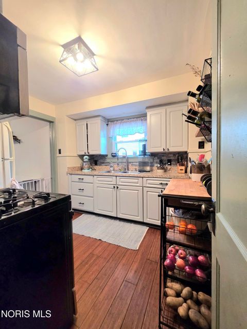 Tiny photo for 529 W Maple Street, Deshler, OH 43516 (MLS # 10004719)