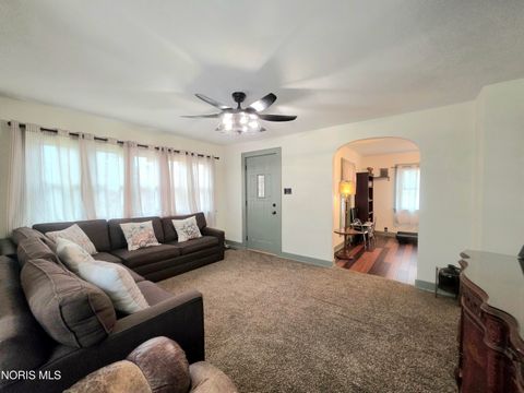 Tiny photo for 529 W Maple Street, Deshler, OH 43516 (MLS # 10004719)