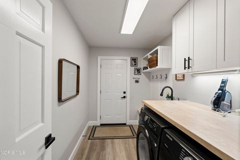 Tiny photo for 5246 Fredelia Drive, Toledo, OH 43623 (MLS # 10006080)