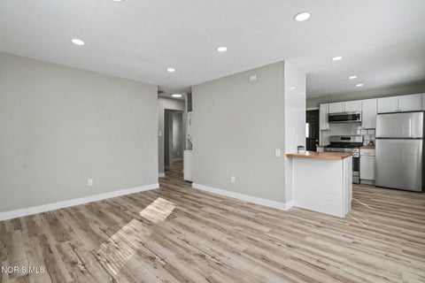 Tiny photo for 209 Willamont Road, Toledo, OH 43612 (MLS # 10014107)