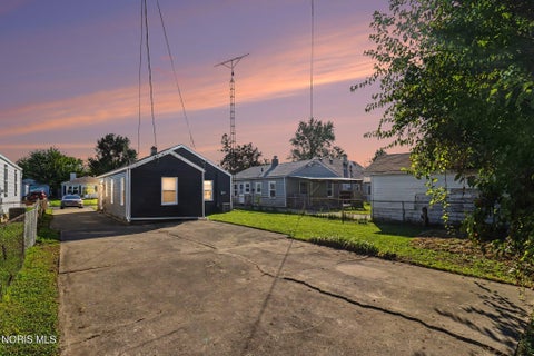 Tiny photo for 209 Willamont Road, Toledo, OH 43612 (MLS # 10014107)