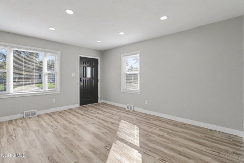 Tiny photo for 209 Willamont Road, Toledo, OH 43612 (MLS # 10014107)