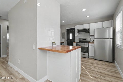 Tiny photo for 209 Willamont Road, Toledo, OH 43612 (MLS # 10014107)