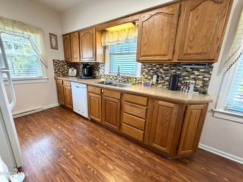 Tiny photo for 209 Hoffman Road, Rossford, OH 43460 (MLS # 10008472)