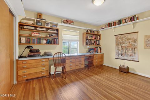 Tiny photo for 3570 Indian Road, Ottawa Hills, OH 43606 (MLS # 10007586)