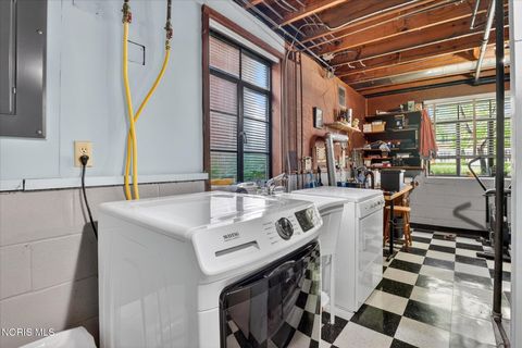 Tiny photo for 3570 Indian Road, Ottawa Hills, OH 43606 (MLS # 10007586)