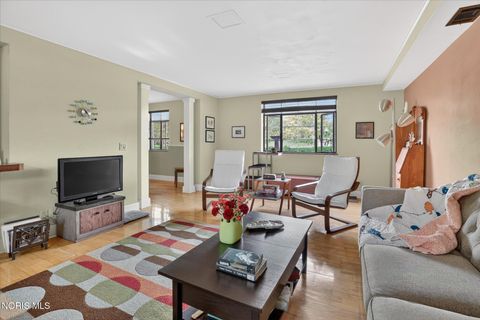 Tiny photo for 3570 Indian Road, Ottawa Hills, OH 43606 (MLS # 10007586)