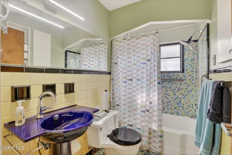 Tiny photo for 3570 Indian Road, Ottawa Hills, OH 43606 (MLS # 10007586)