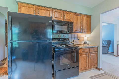 Tiny photo for 6435 Antoinette Lane, Maumee, OH 43537 (MLS # 10008974)