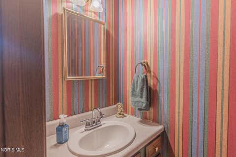 Tiny photo for 6435 Antoinette Lane, Maumee, OH 43537 (MLS # 10008974)