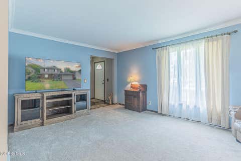Tiny photo for 6435 Antoinette Lane, Maumee, OH 43537 (MLS # 10008974)