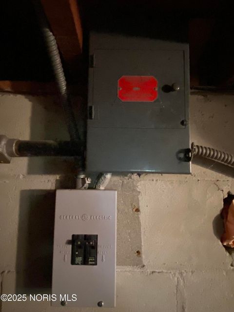 Tiny photo for 3331 Van Fleet Parkway, Toledo, OH 43615 (MLS # 10000730)