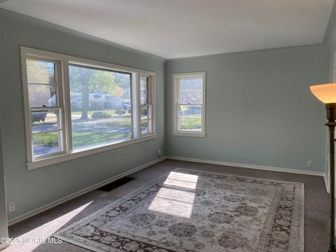 Tiny photo for 3331 Van Fleet Parkway, Toledo, OH 43615 (MLS # 10000730)