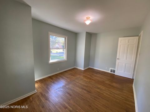 Tiny photo for 3331 Van Fleet Parkway, Toledo, OH 43615 (MLS # 10000730)