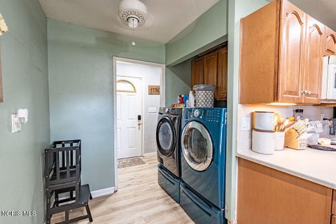Tiny photo for 1750 Newport Avenue, Toledo, OH 43613 (MLS # 10012335)