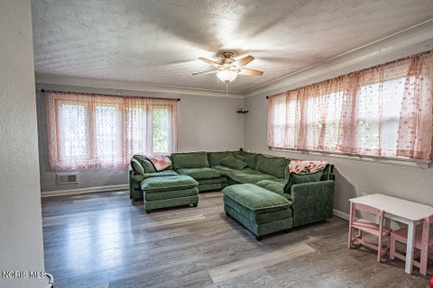 Tiny photo for 1750 Newport Avenue, Toledo, OH 43613 (MLS # 10012335)