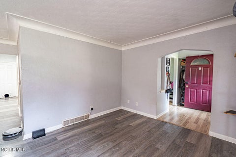 Tiny photo for 1750 Newport Avenue, Toledo, OH 43613 (MLS # 10012335)