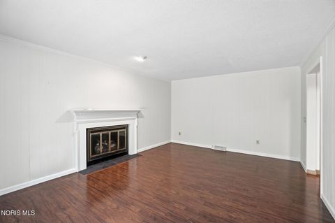 Tiny photo for 816 Oak Knoll Drive, Perrysburg, OH 43551 (MLS # 10007923)