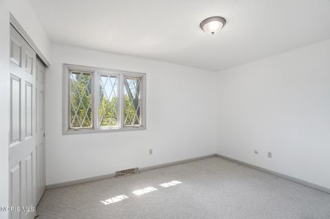 Tiny photo for 816 Oak Knoll Drive, Perrysburg, OH 43551 (MLS # 10007923)