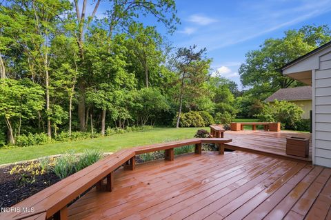 Tiny photo for 816 Oak Knoll Drive, Perrysburg, OH 43551 (MLS # 10007923)