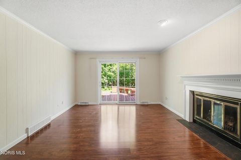 Tiny photo for 816 Oak Knoll Drive, Perrysburg, OH 43551 (MLS # 10007923)