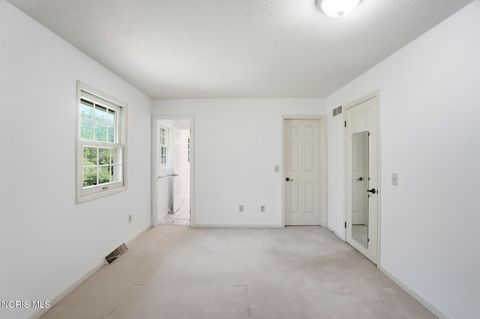 Tiny photo for 816 Oak Knoll Drive, Perrysburg, OH 43551 (MLS # 10007923)