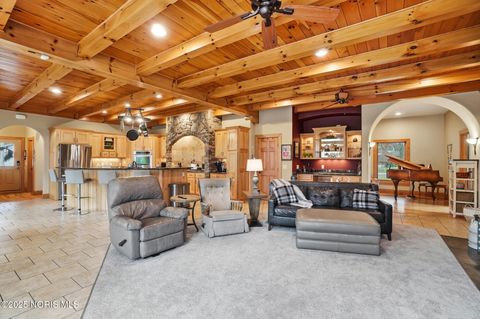 Tiny photo for 8526 W Bancroft Street, Toledo, OH 43617 (MLS # 10001818)