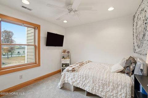 Tiny photo for 8526 W Bancroft Street, Toledo, OH 43617 (MLS # 10001818)