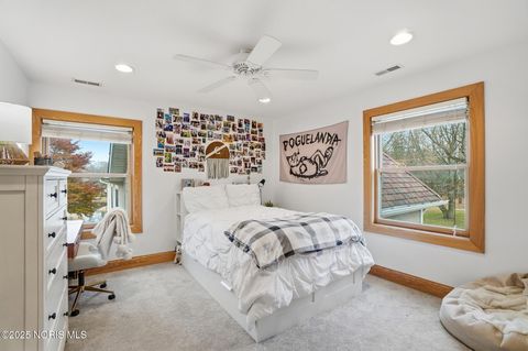 Tiny photo for 8526 W Bancroft Street, Toledo, OH 43617 (MLS # 10001818)