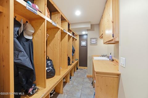 Tiny photo for 8526 W Bancroft Street, Toledo, OH 43617 (MLS # 10001818)