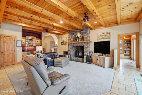 Tiny photo for 8526 W Bancroft Street, Toledo, OH 43617 (MLS # 10001818)