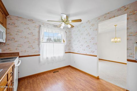 Tiny photo for 1513 Eastland Drive, Oregon, OH 43616 (MLS # 10006892)