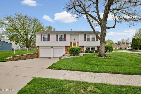 Photo of 1513 Eastland Drive, Oregon, OH 43616 (MLS # 10006892)