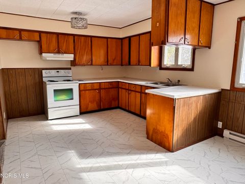 Tiny photo for 23960 First St, Cloverdale, OH 45827 (MLS # 10004178)