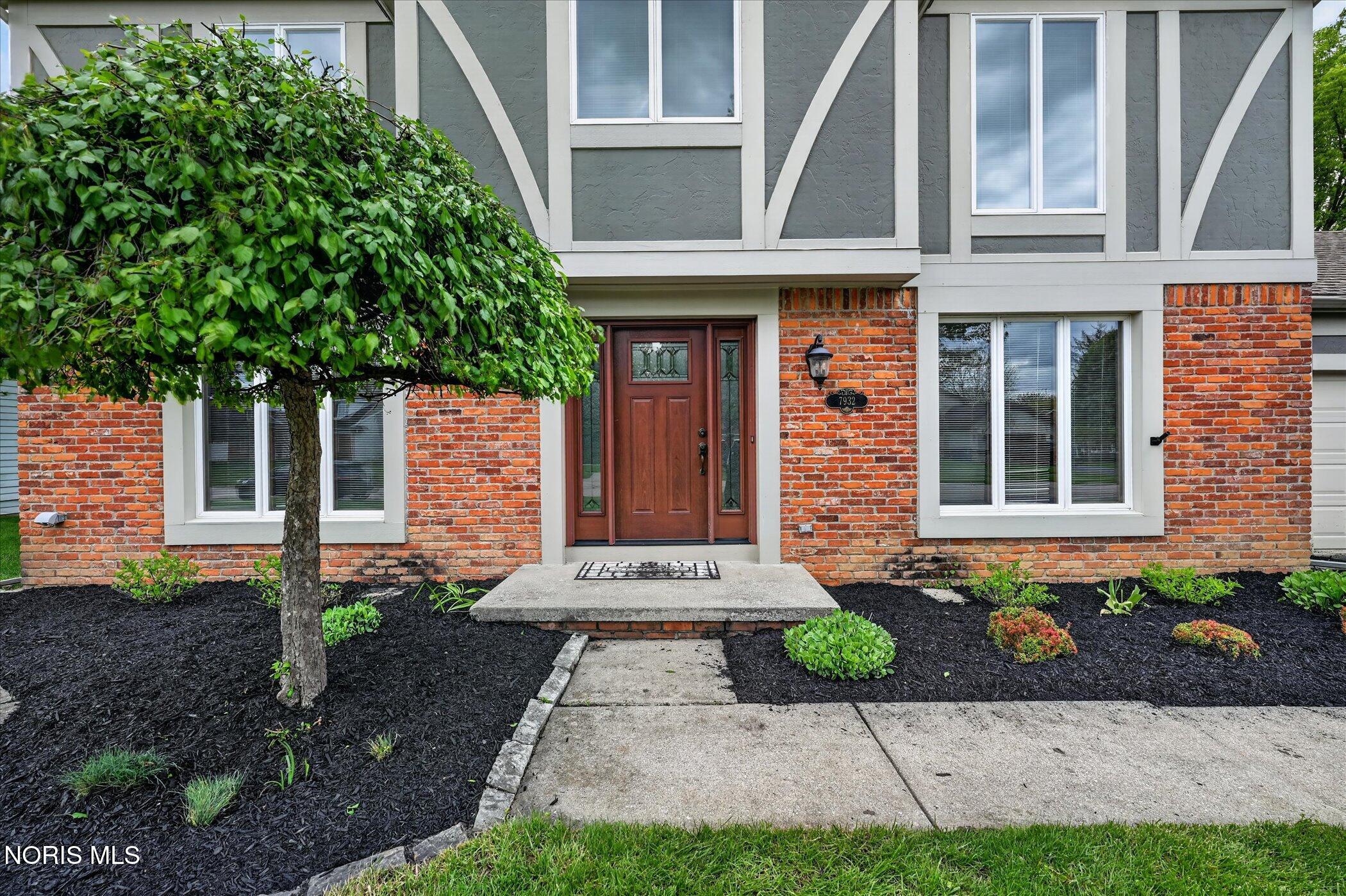7932 Harrow Court